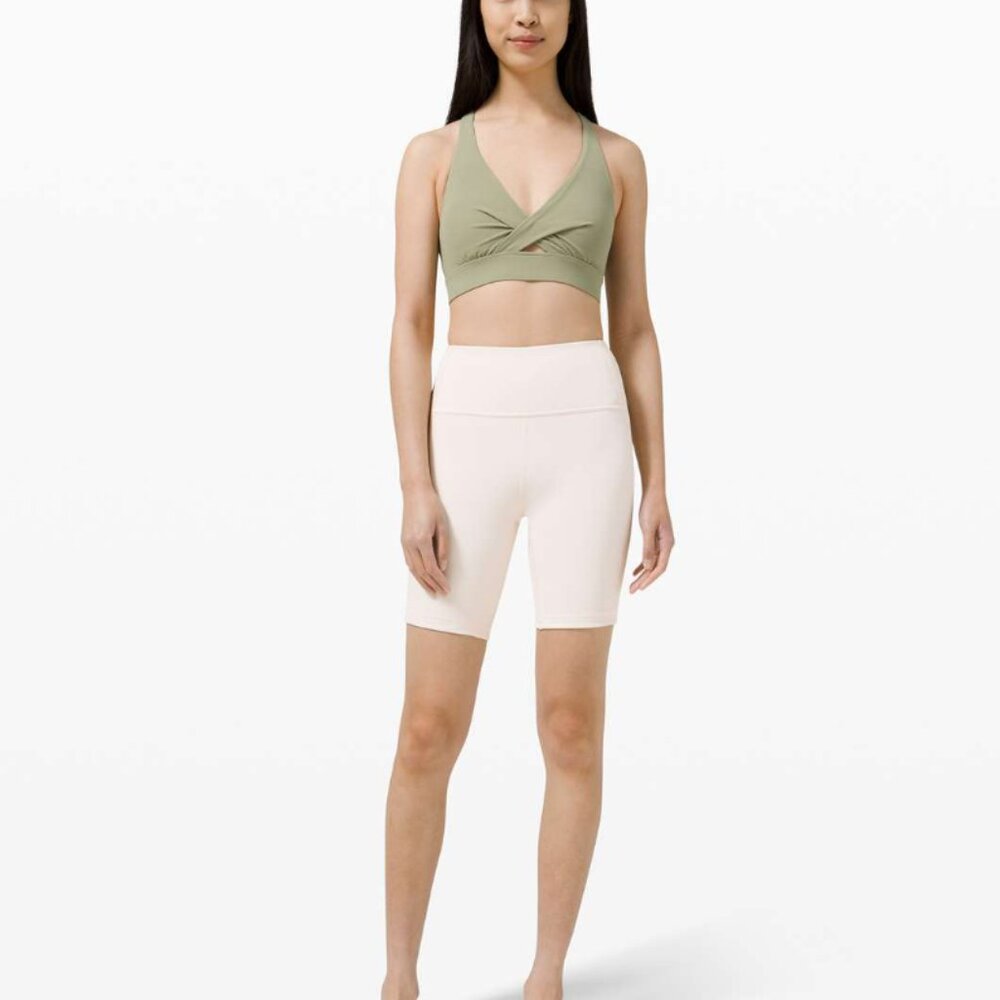 Cream Lululemon Ribbed Biker Shorts: size 8, 8 inches 🍋